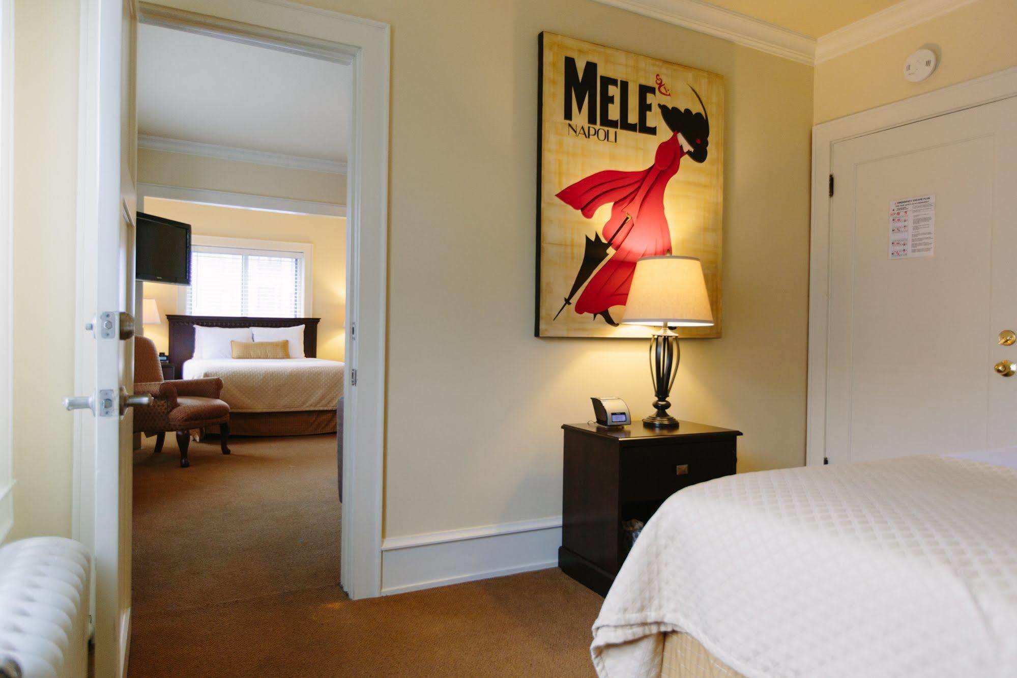 The Plaza Hotel - Milwaukee Bagian luar foto