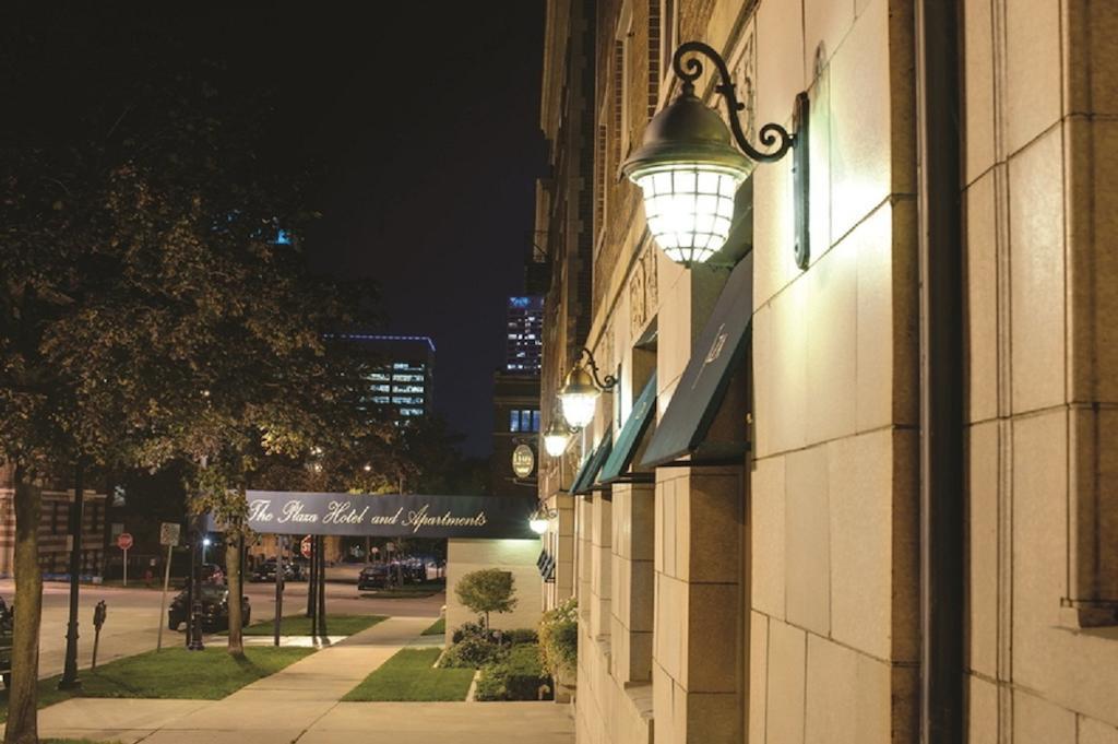 The Plaza Hotel - Milwaukee Bagian luar foto